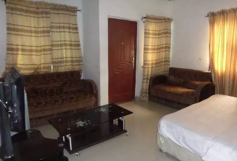 Keblat Hotel  Suites