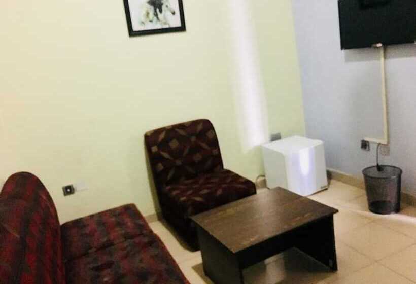 Omo Lucas Hotel & Suites