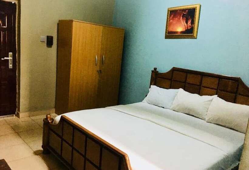 Omo Lucas Hotel & Suites