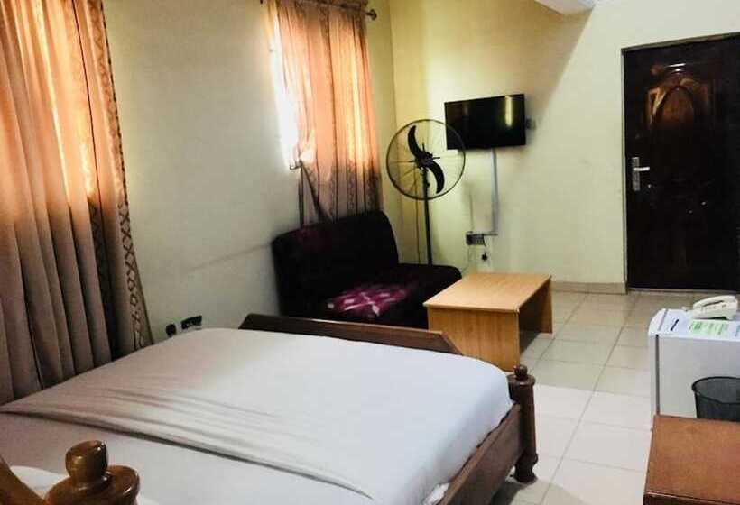 Omo Lucas Hotel & Suites