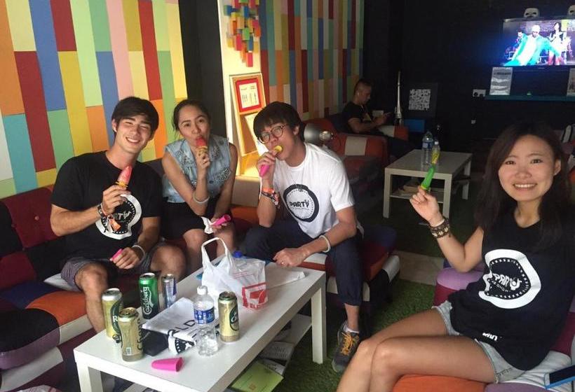 هاستل The Bohemian