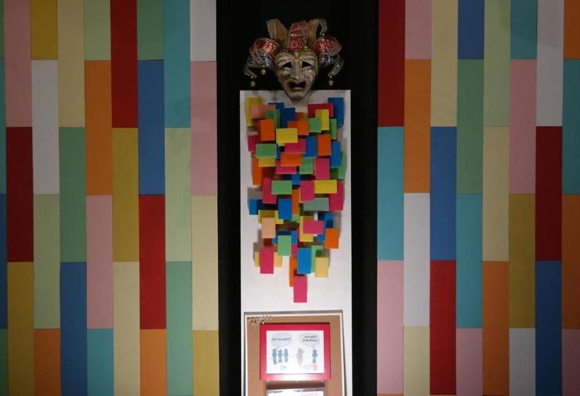 هاستل The Bohemian