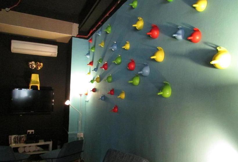 هاستل The Bohemian