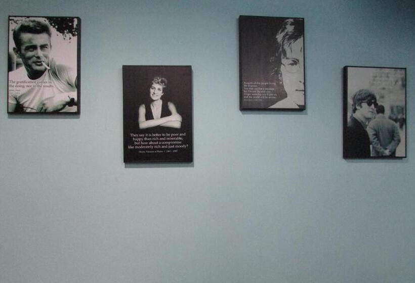 هاستل The Bohemian