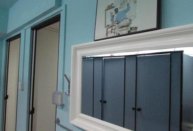 هاستل The Bohemian