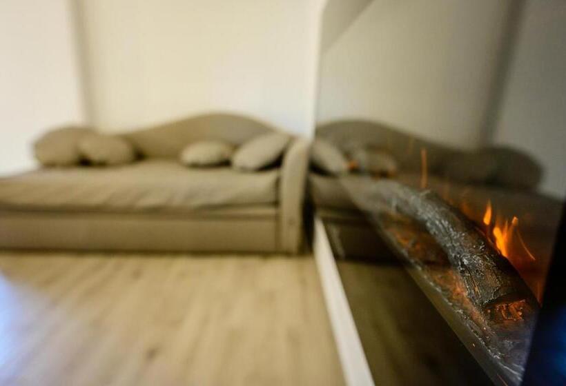 مبيت وإفطار Antica Dimora Palinuro