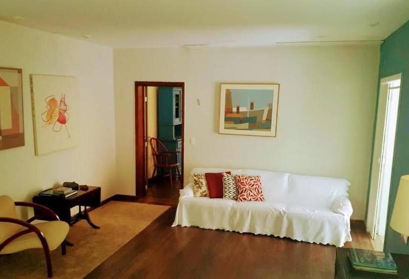 تختخواب و صبحانه Casa Beludi