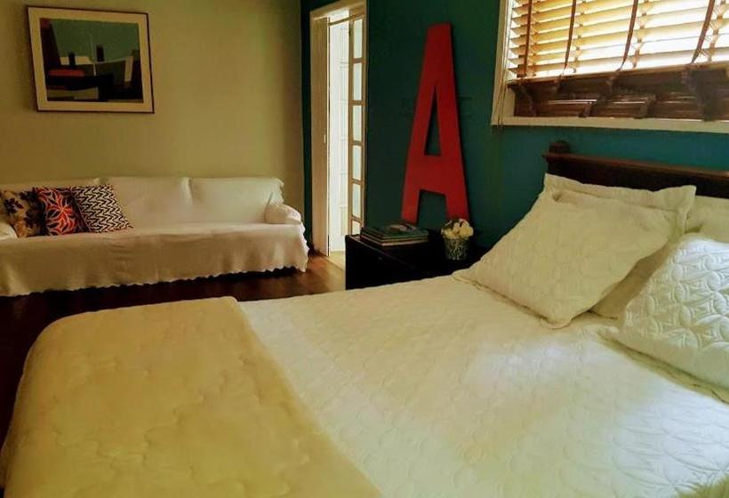 تختخواب و صبحانه Casa Beludi