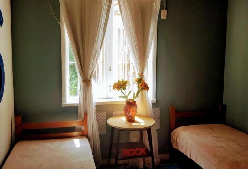 تختخواب و صبحانه Casa Beludi