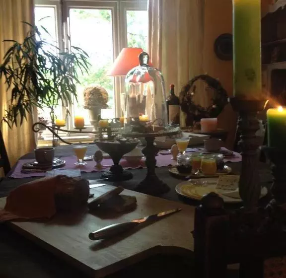 Aamiaismajoitus (B&B) La Roseraie