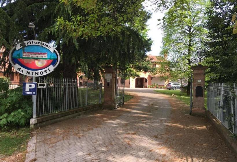 פונדק Agriturismo Da Ninoti