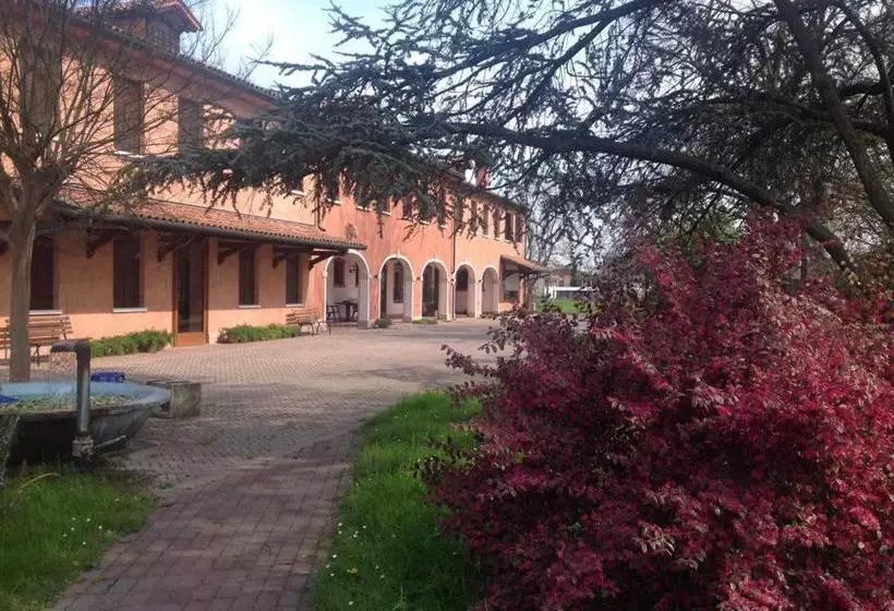 مسافرخانه Agriturismo Da Ninoti