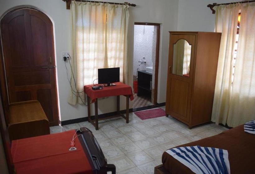 Хостел Bribon Guest House