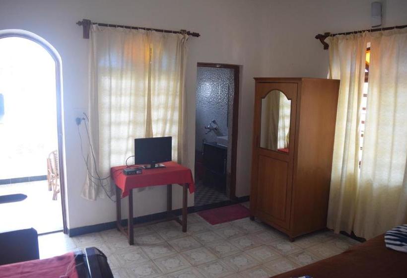 Хостел Bribon Guest House