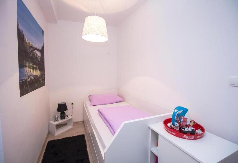 مسافرخانه Pansion Ponte