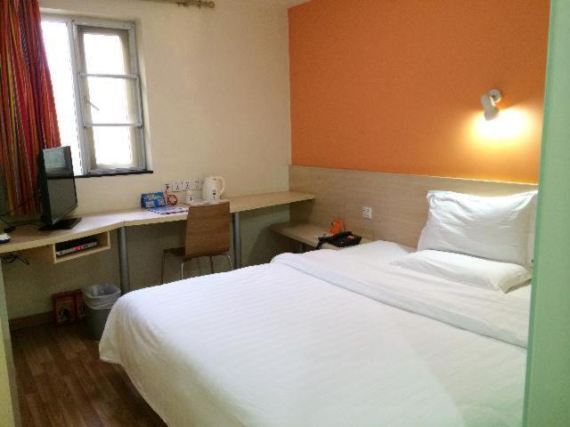 Otel 7 Days Inn Zhuhai Jida Duty Free Shop Branch