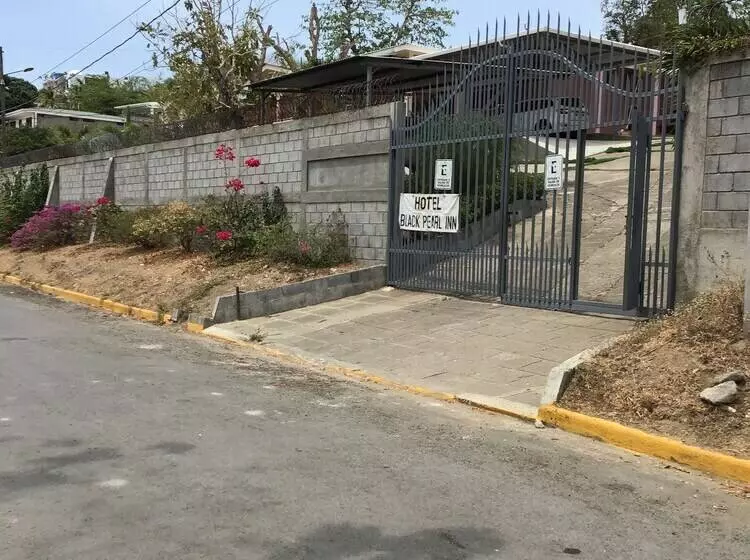 Hotelli Black Pearl Inn