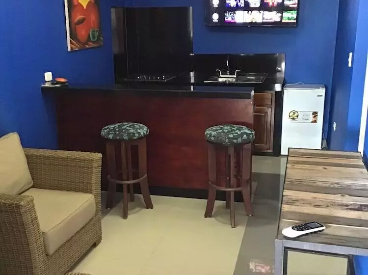 Hotelli Black Pearl Inn