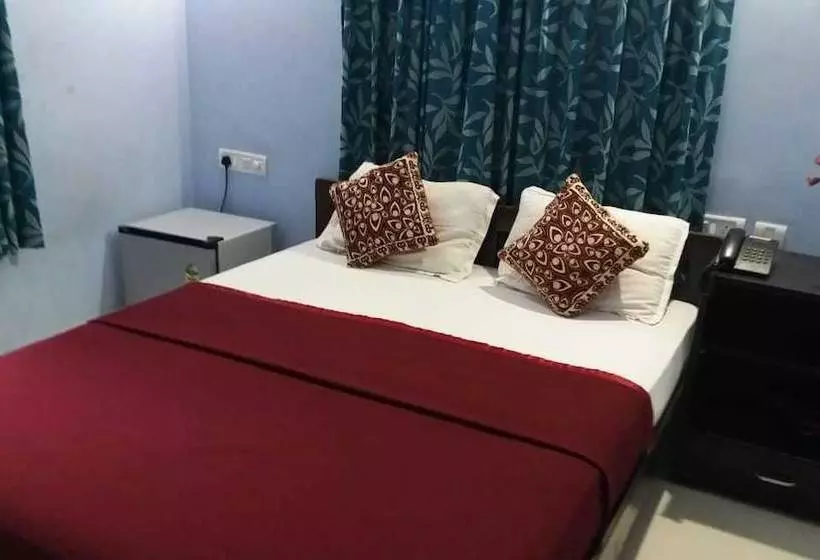 ホテル Calangute Beach Holiday Inn By Oyo Rooms