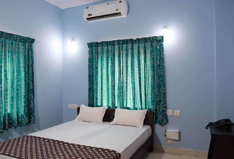 호텔 Calangute Beach Holiday Inn By Oyo Rooms