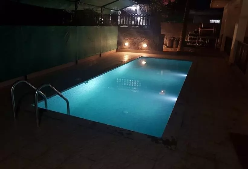 ホテル Calangute Beach Holiday Inn By Oyo Rooms