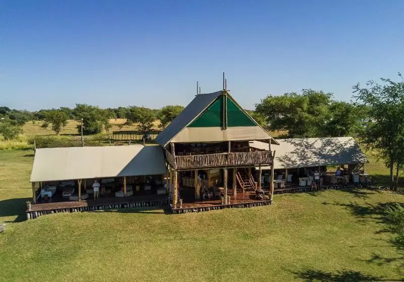 هتل Chobe River Camp