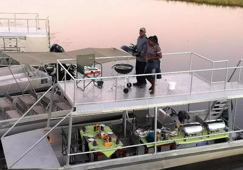 هتل Chobe River Camp