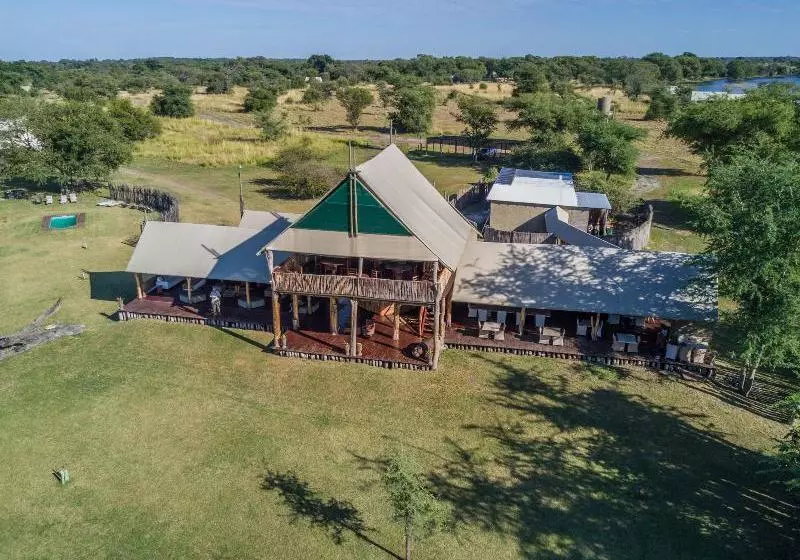 هتل Chobe River Camp
