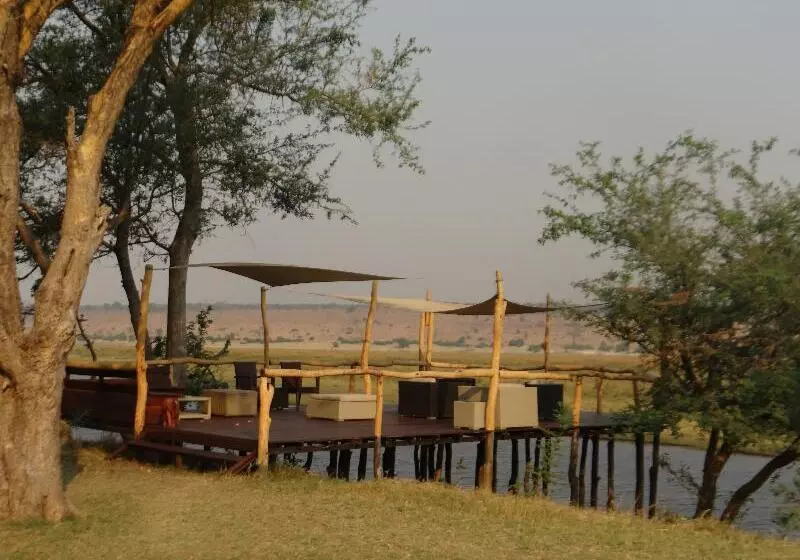 هتل Chobe River Camp