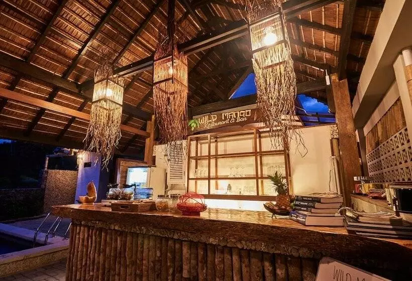 Hotelli Cocotinos Lembeh A Boutique Dive Lodge