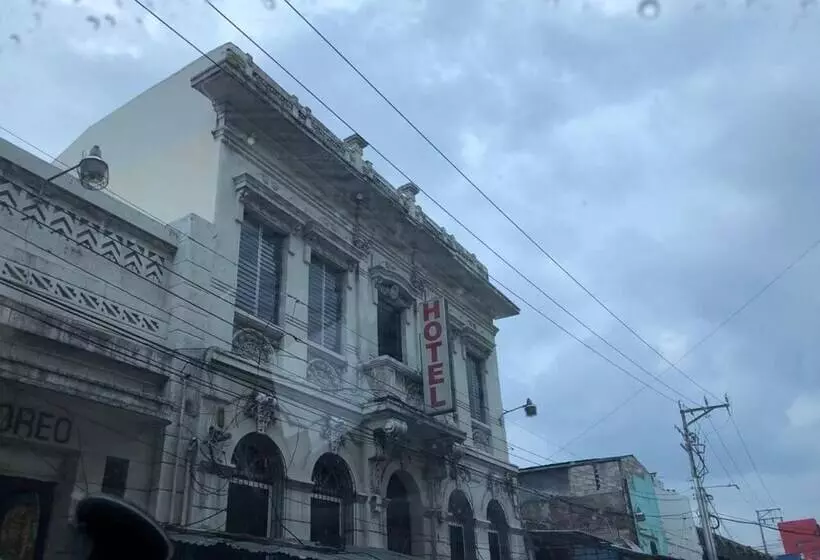 هتل El Palacio