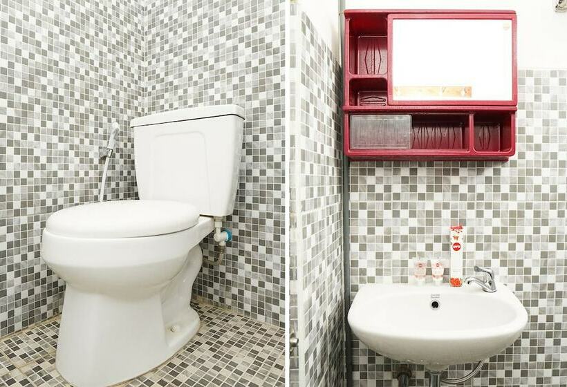 酒店 Karolin Syariah Homestay by OYO Rooms