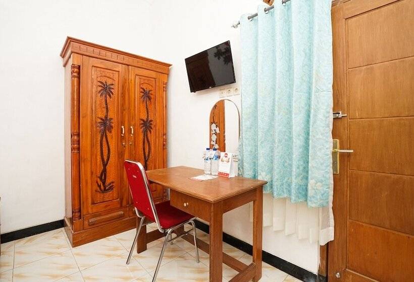 酒店 Karolin Syariah Homestay by OYO Rooms