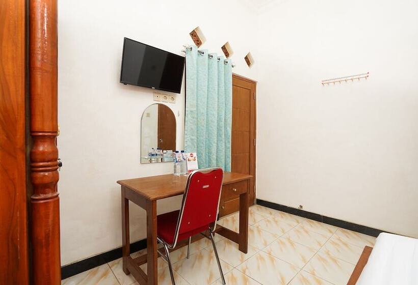 酒店 Karolin Syariah Homestay by OYO Rooms