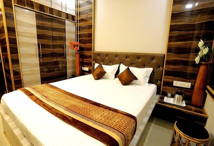 Hotel Rk Residency