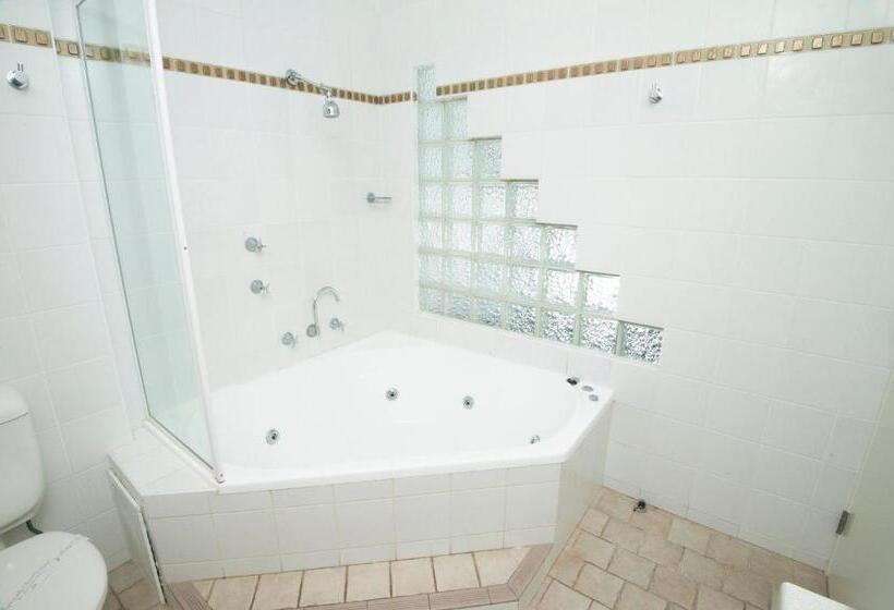 מוטל Rockpool Motor Inn