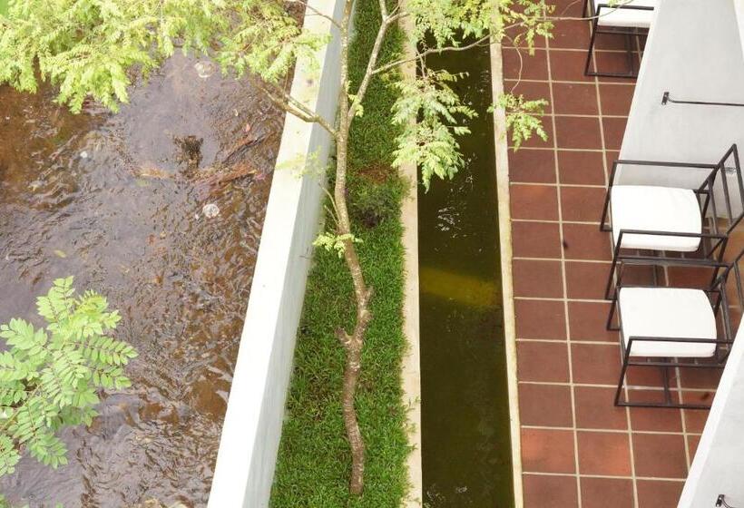 Курорт Temple Tree