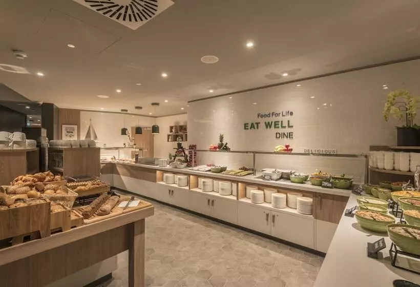 Hotelli Holiday Inn Hamburg Berliner Tor, An Ihg