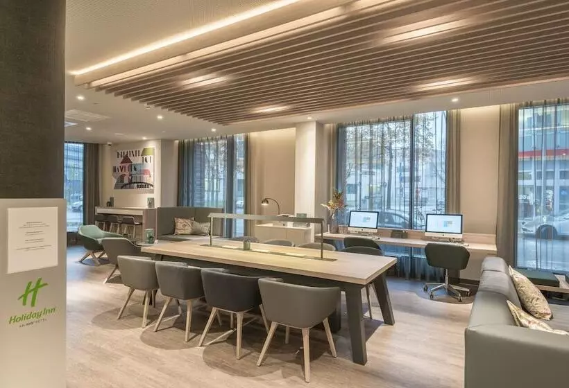 Hotelli Holiday Inn Hamburg Berliner Tor, An Ihg