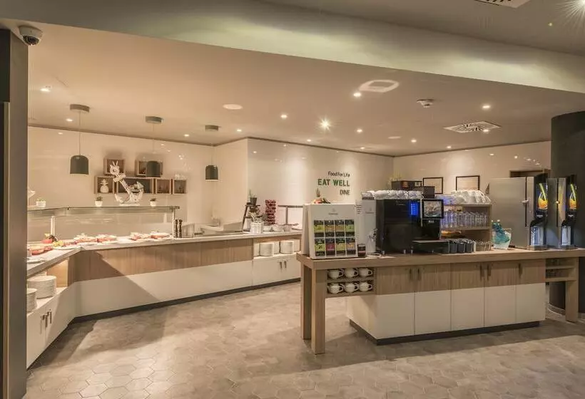 Hotelli Holiday Inn Hamburg Berliner Tor, An Ihg