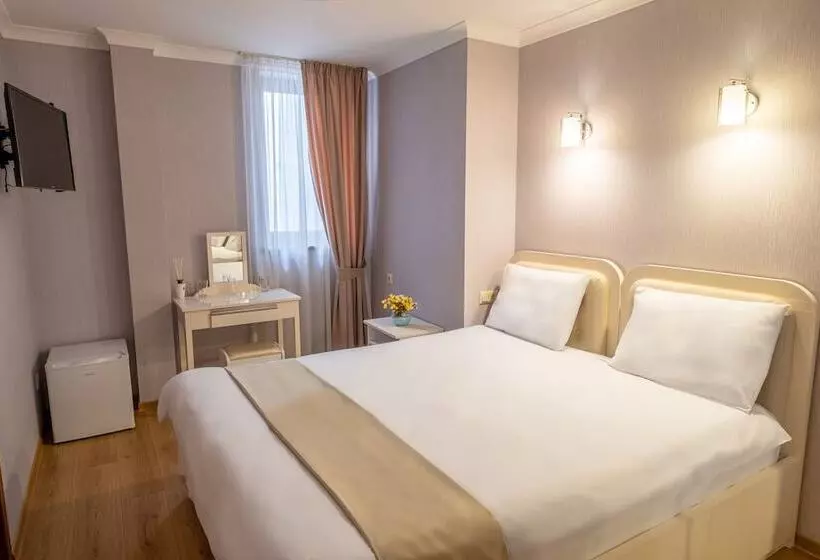 Grand Hotel Luna