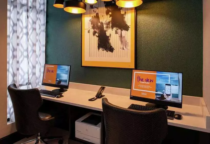 ホテル Hampton Inn & Suites Winstonsalem Downtown