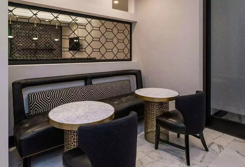 ホテル Hampton Inn & Suites Winstonsalem Downtown