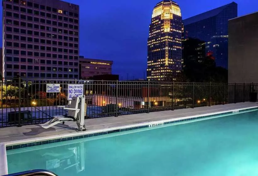 ホテル Hampton Inn & Suites Winstonsalem Downtown