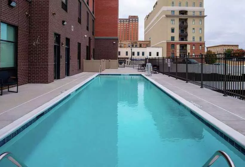ホテル Hampton Inn & Suites Winstonsalem Downtown