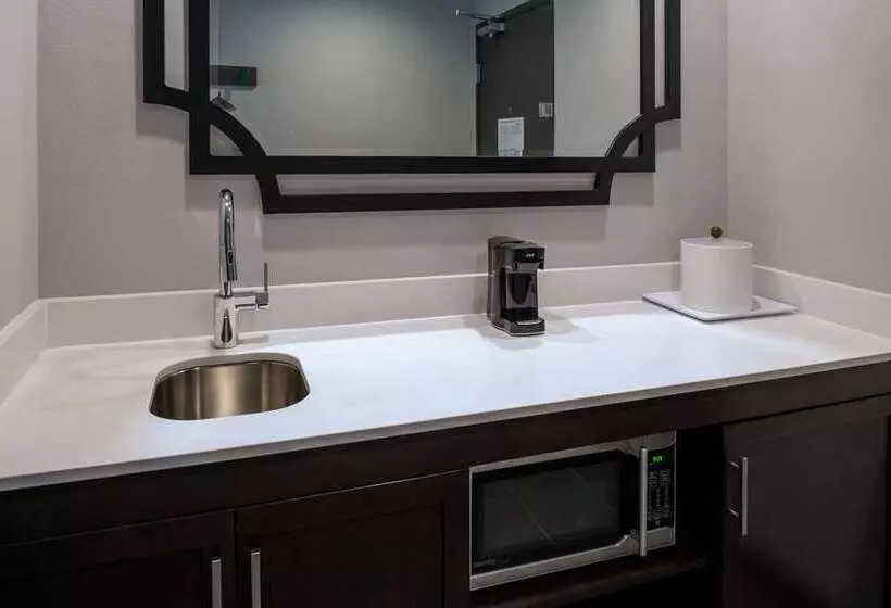 ホテル Hampton Inn & Suites Winstonsalem Downtown