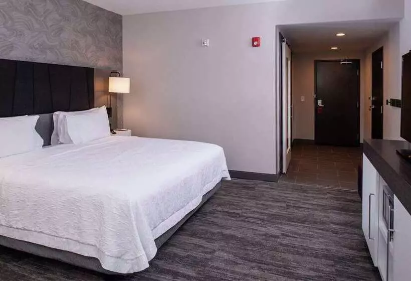 ホテル Hampton Inn & Suites Winstonsalem Downtown