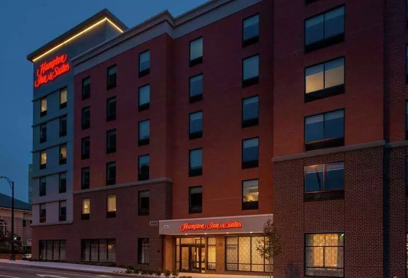 ホテル Hampton Inn & Suites Winstonsalem Downtown