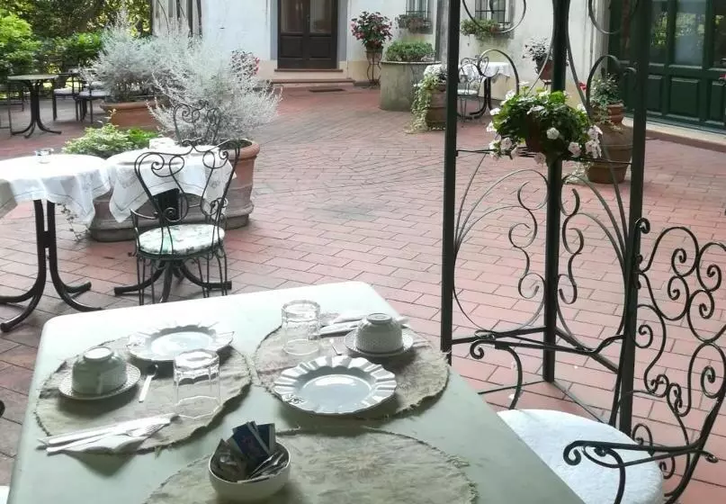 簡易ホテル Villa La Dogana