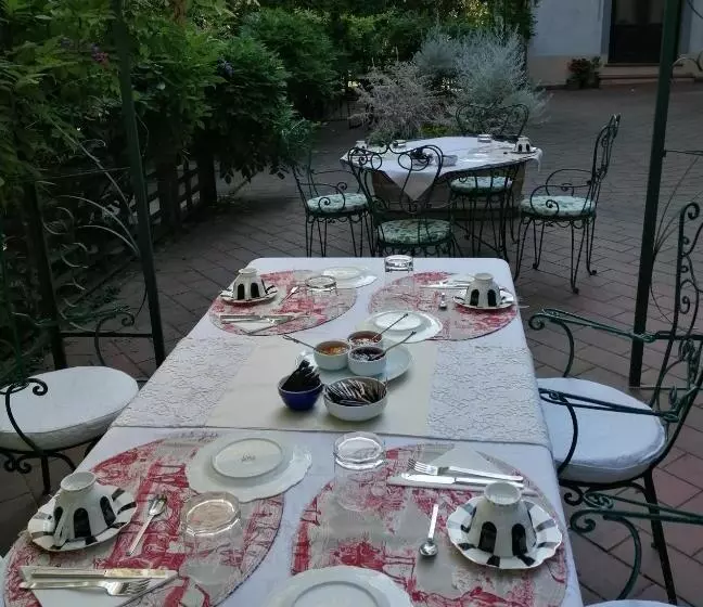 簡易ホテル Villa La Dogana